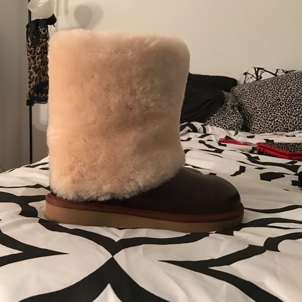 Brand new ugg boots - Picture 2 of 3